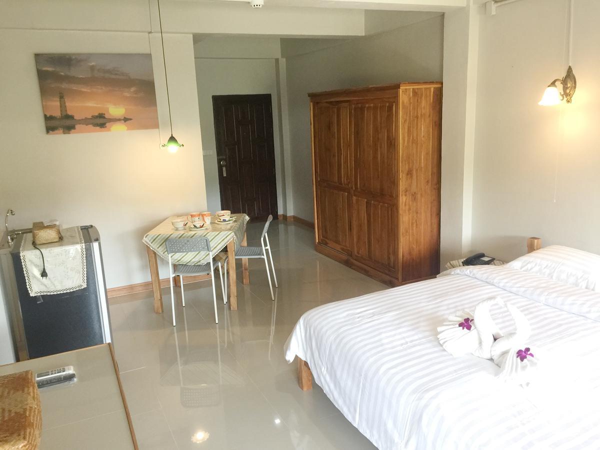 Baan Bangrak Residence Trang Exterior photo
