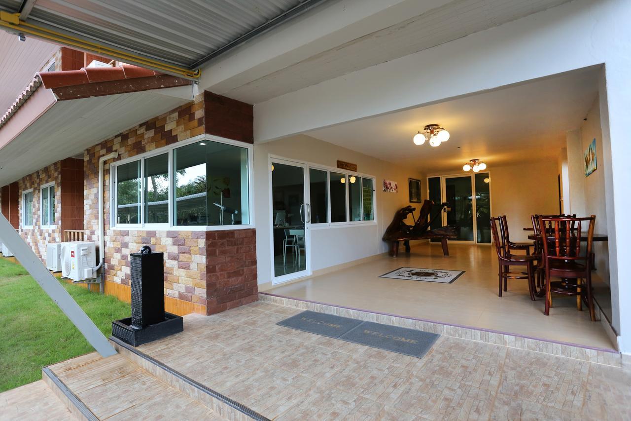 Baan Bangrak Residence Trang Exterior photo