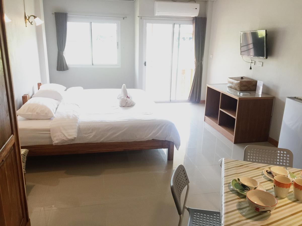 Baan Bangrak Residence Trang Exterior photo