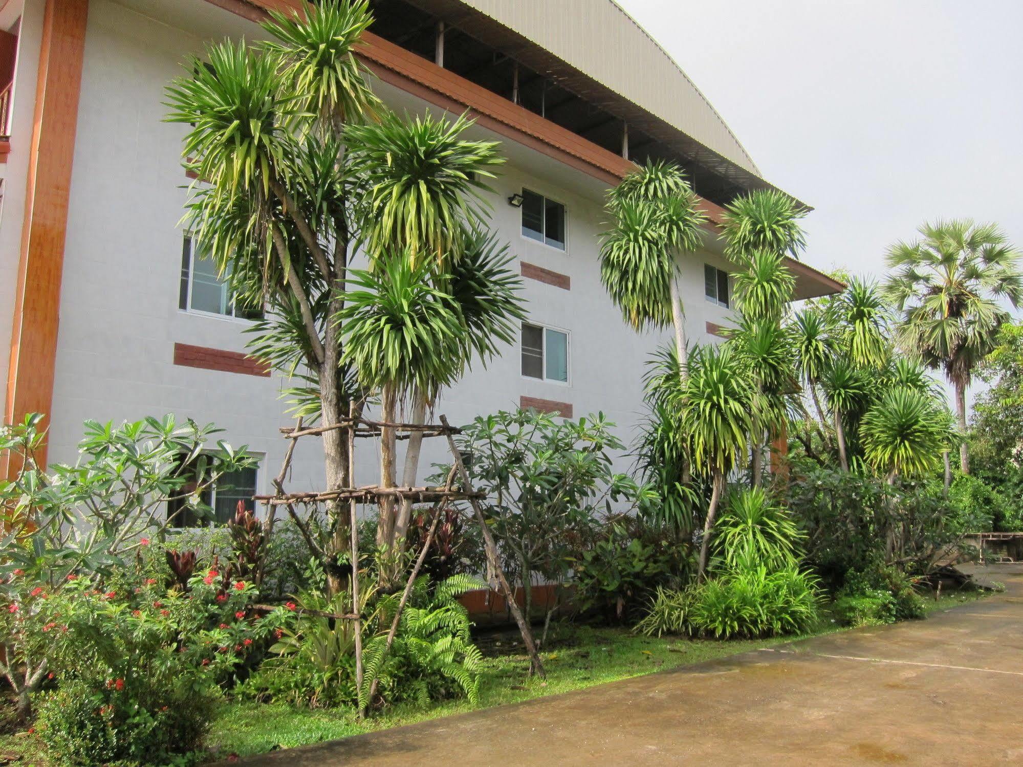 Baan Bangrak Residence Trang Exterior photo
